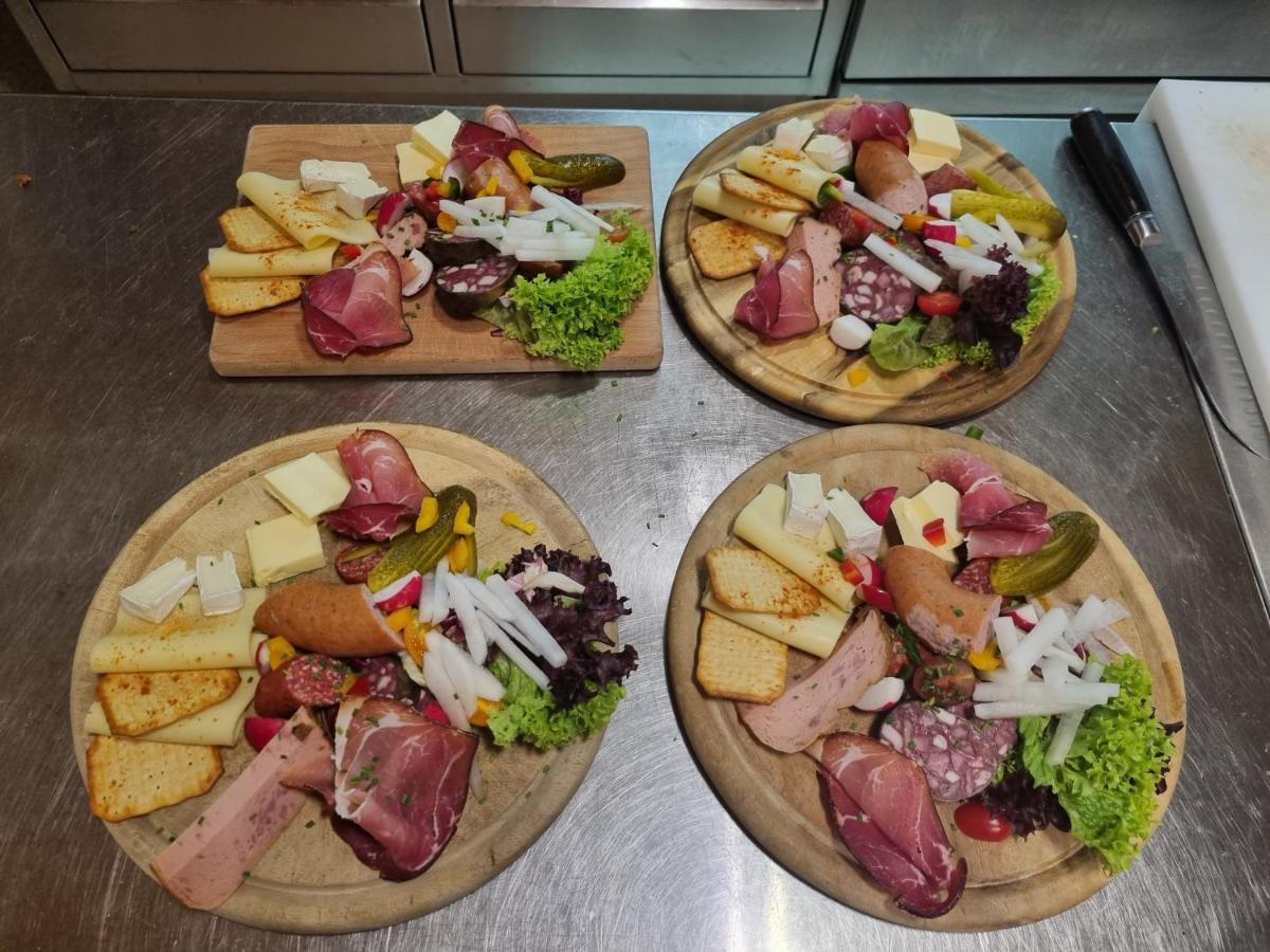 Bauer'S Pension-Restaurant-Catering Grosshabersdorf Экстерьер фото